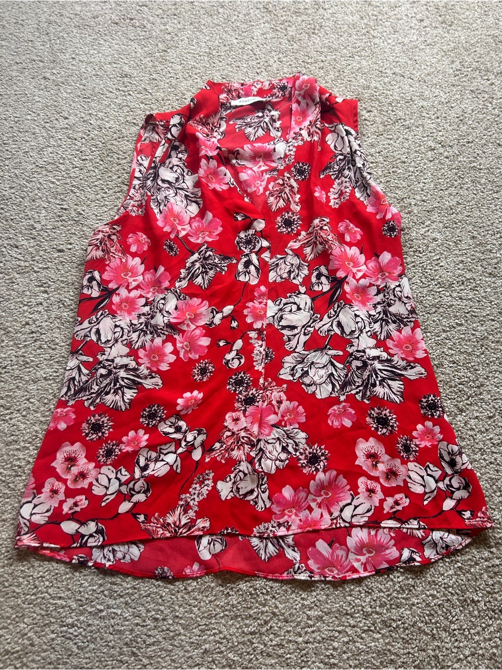 Rose & Olive Women's Red Floral Sleeveless Blouse V Neck Tank Top Size Medium